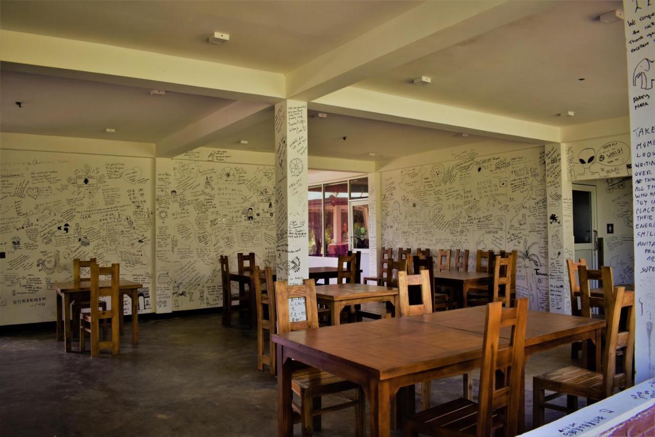 Green Hut Nature Resort Сигирия Экстерьер фото