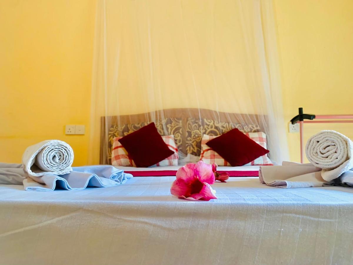 Green Hut Nature Resort Сигирия Экстерьер фото