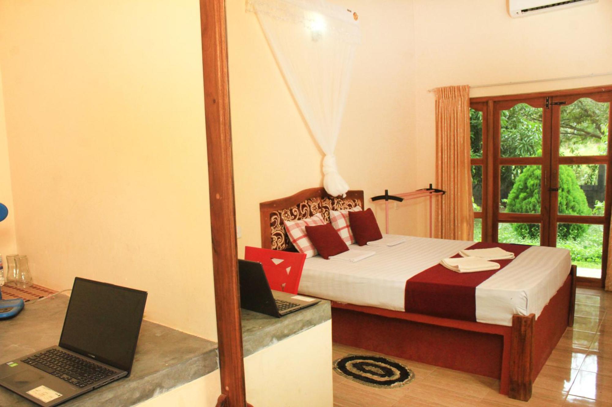 Green Hut Nature Resort Сигирия Экстерьер фото
