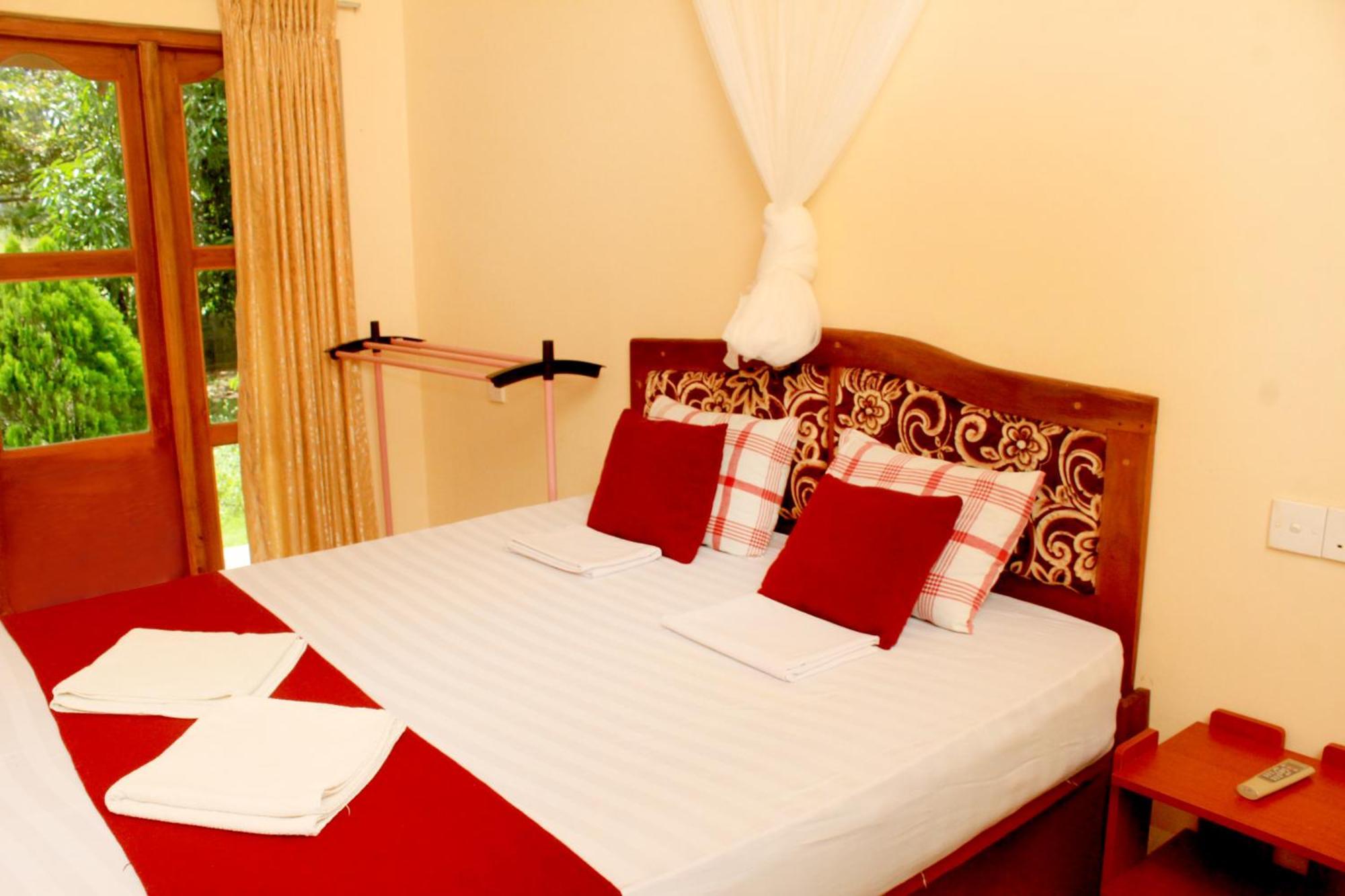 Green Hut Nature Resort Сигирия Экстерьер фото